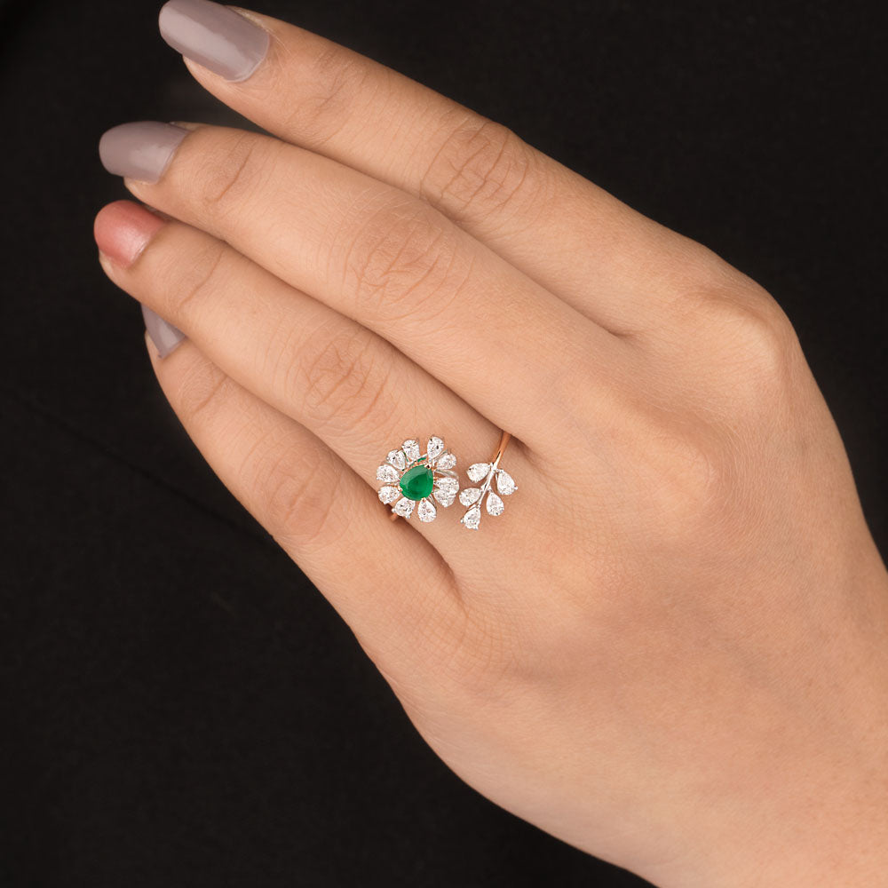 18K Two Tone Gold Diamond Ring - 0.656ct VVS-VS-EF with Colour Stones