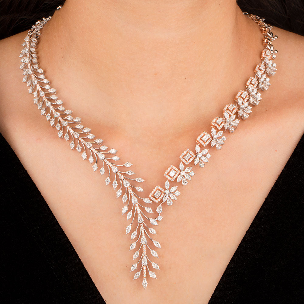 18K Two Tone Gold Diamond Necklace - 15.873ct VVS-VS-GH