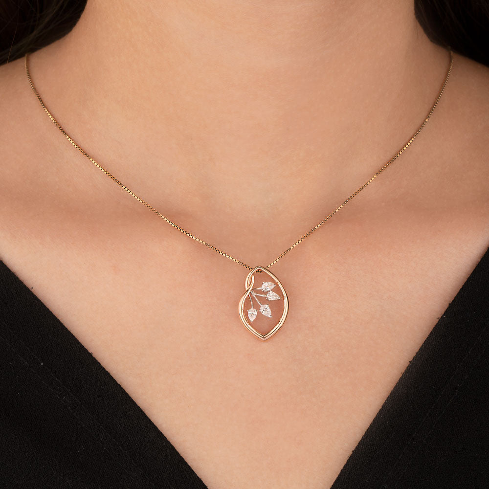 18K Two Tone Gold Diamond Pendant - 0.41ct VS-SI-EF