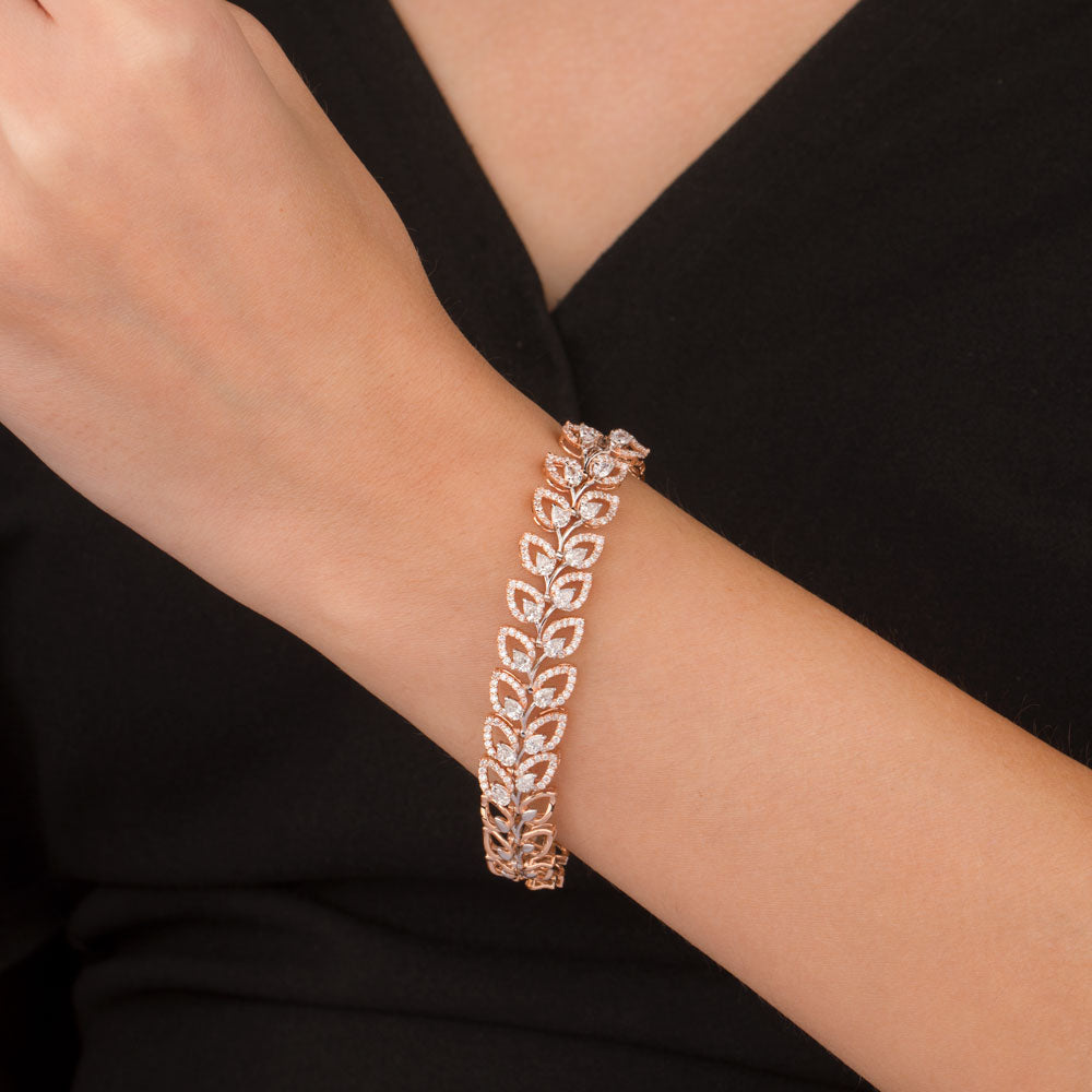18K Two Tone Gold Diamond Bracelet - 2.655ct VVS-VS-EF