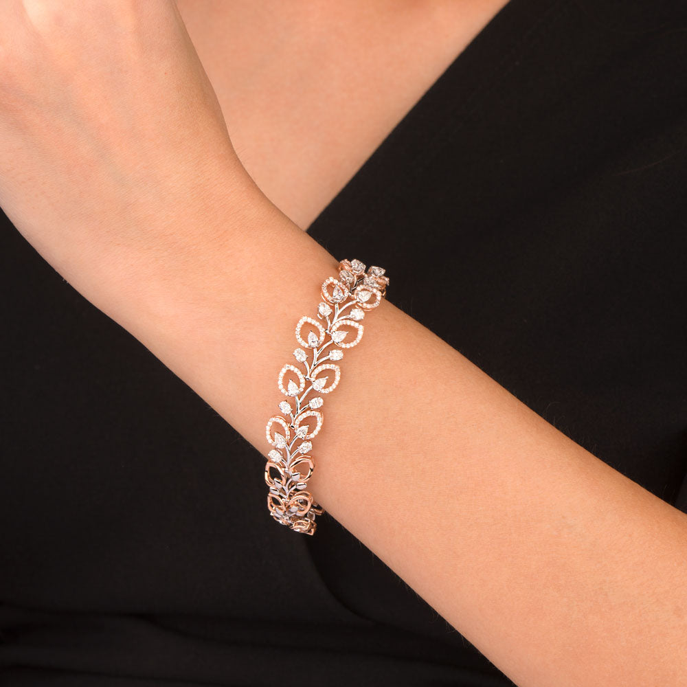 18K Two Tone Gold Diamond Bracelet - 3.243ct VS-SI-EF