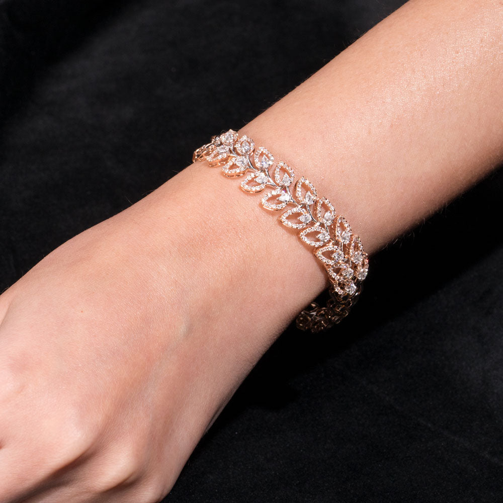 18K Two Tone Gold Diamond Bracelet - 2.487ct VS-SI-EF