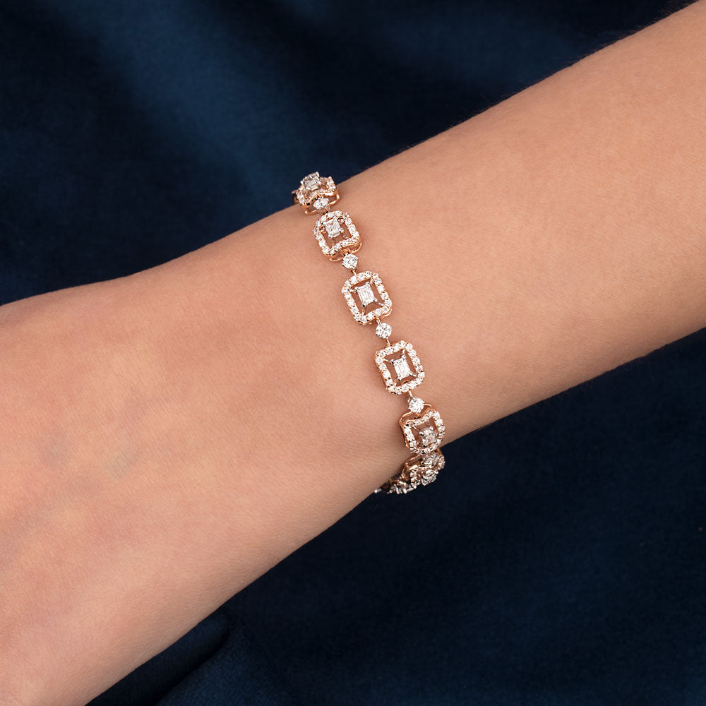 18K Two Tone Gold Diamond Bracelet - 3.656ct VVS-FG