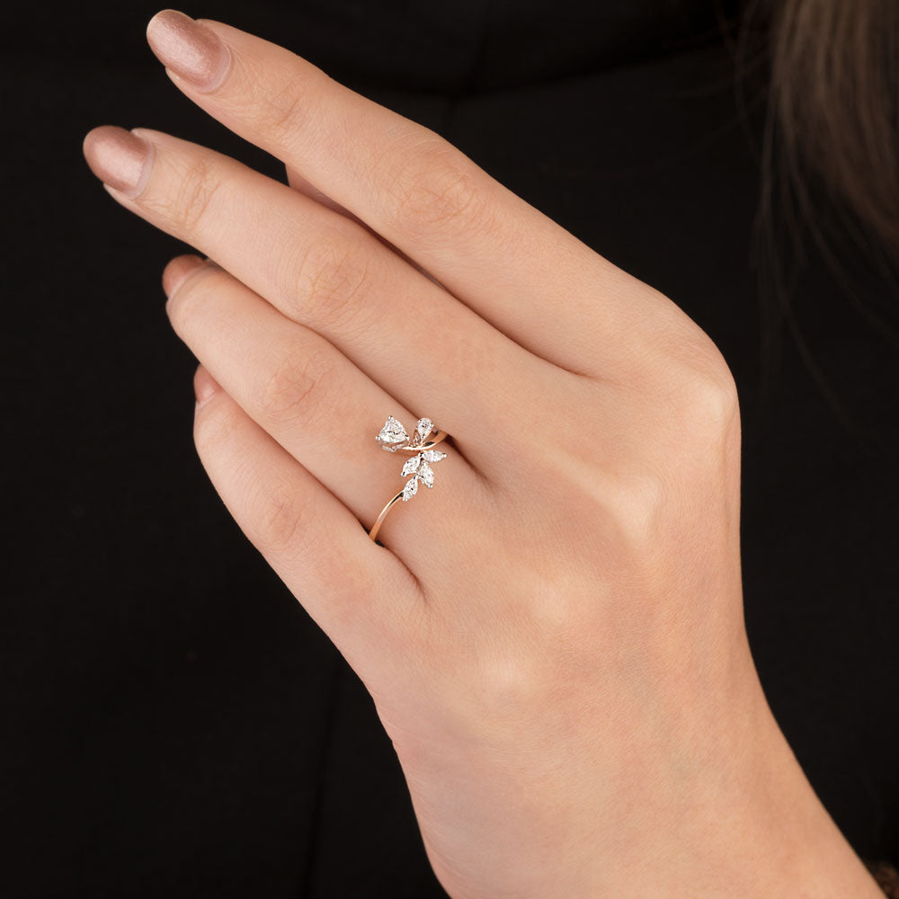 18K Two Tone Gold Diamond Ring - 0.365ct VVS-FG