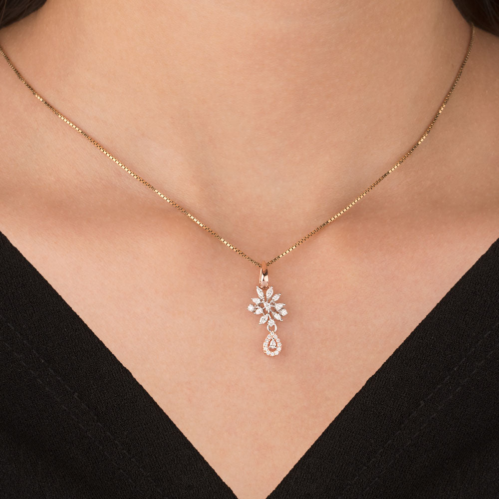 18K Two Tone Gold Diamond Pendant - 0.565ct VVS-EF