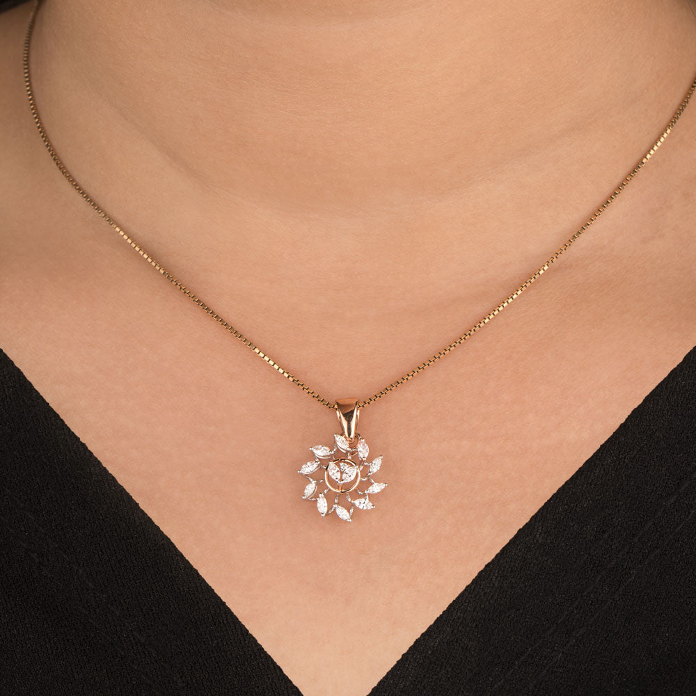18K Two Tone Gold Diamond Pendant - 0.36ct VVS-VS-EF