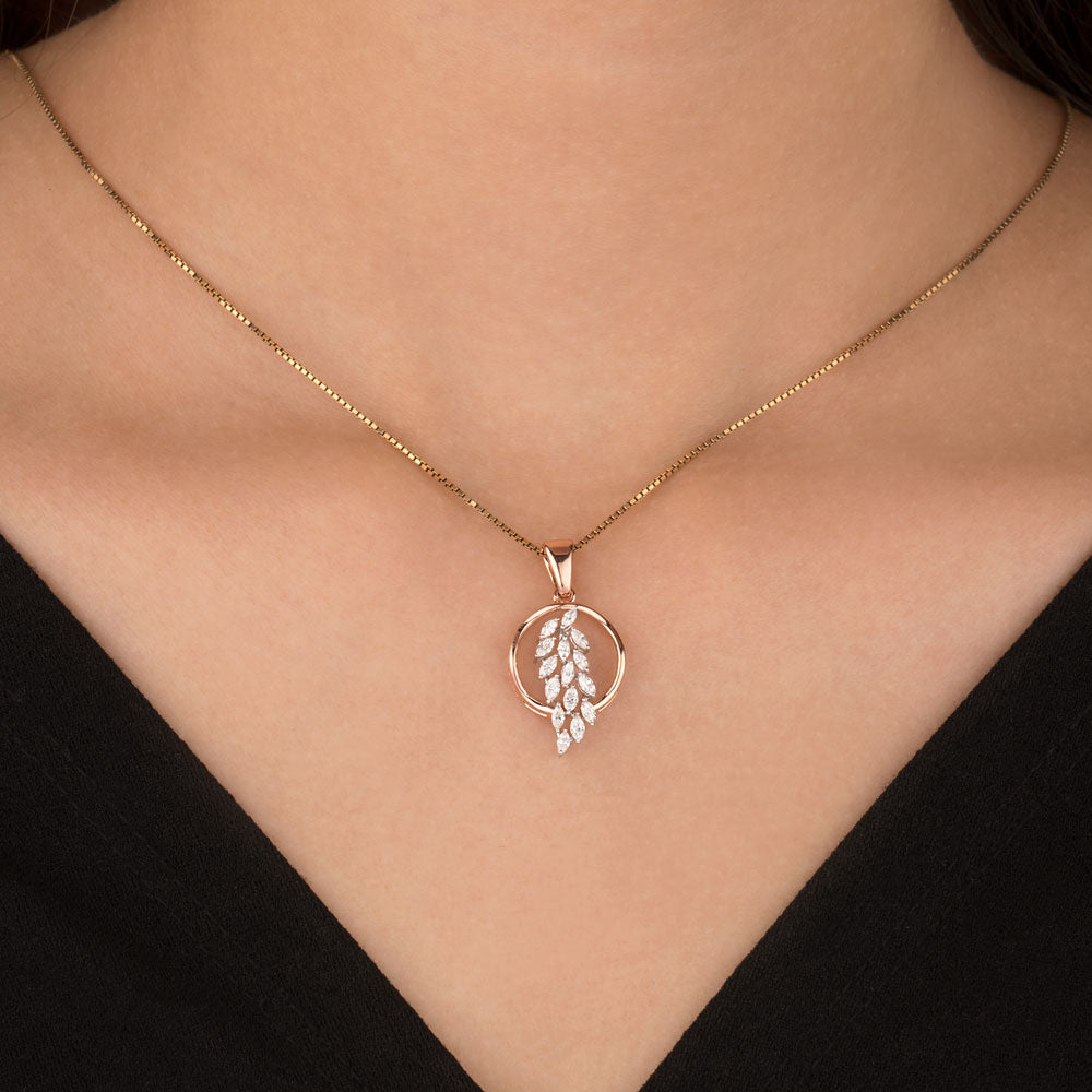 18K Two Tone Gold Diamond Pendant - 0.47ct VVS-EF