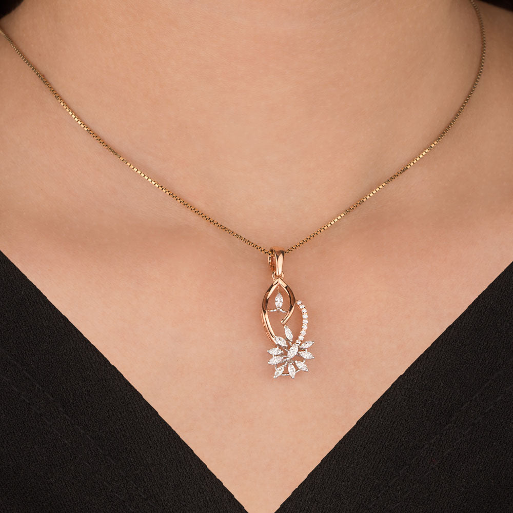 18K Two Tone Gold Diamond Pendant - 0.49ct VVS-EF
