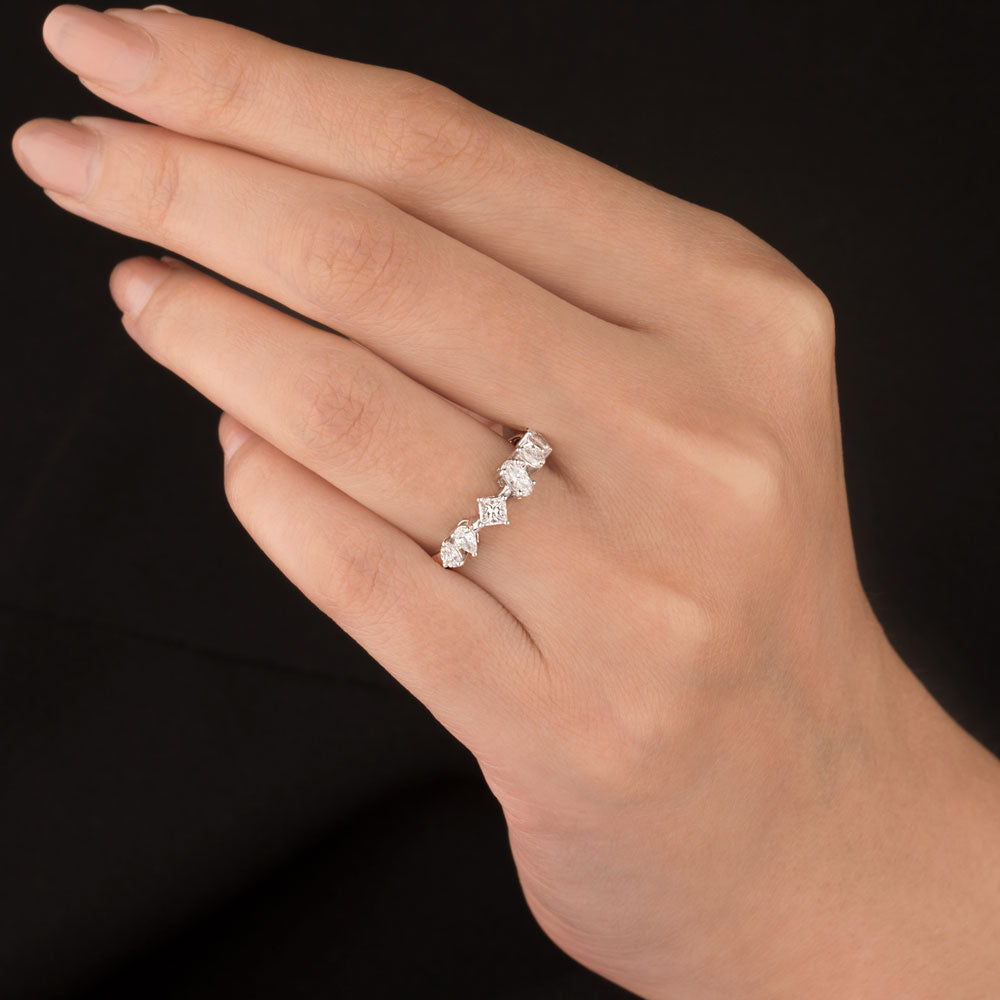 18K Two Tone Gold Diamond Ring - 0.56ct VS-SI-EF