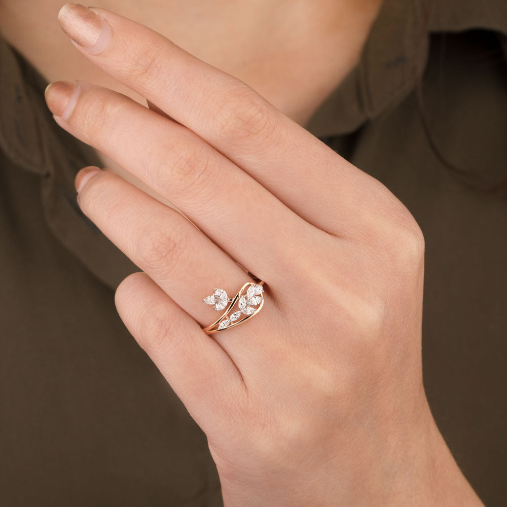 18K Two Tone Gold Diamond Ring - 0.36ct VVS-EF