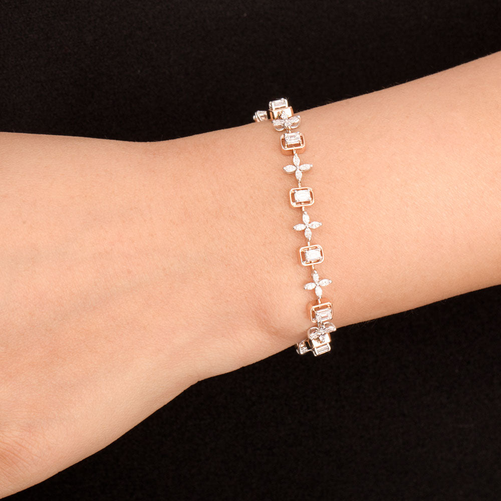 18K Two Tone Gold Diamond Bracelet - 1.66ct VVS-EF