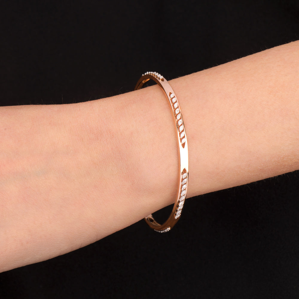 18K Two Tone Gold Diamond Bangle - 1.07ct VVS-EF