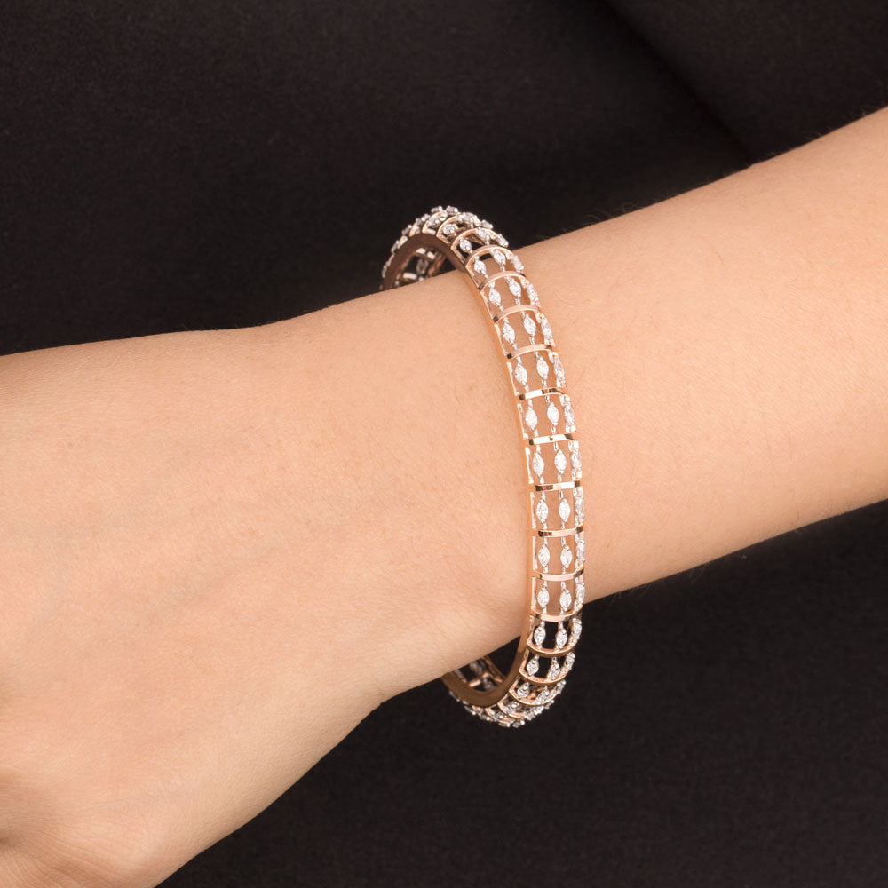 18K Two Tone Gold Diamond Bangle - 3.51ct VVS-EF