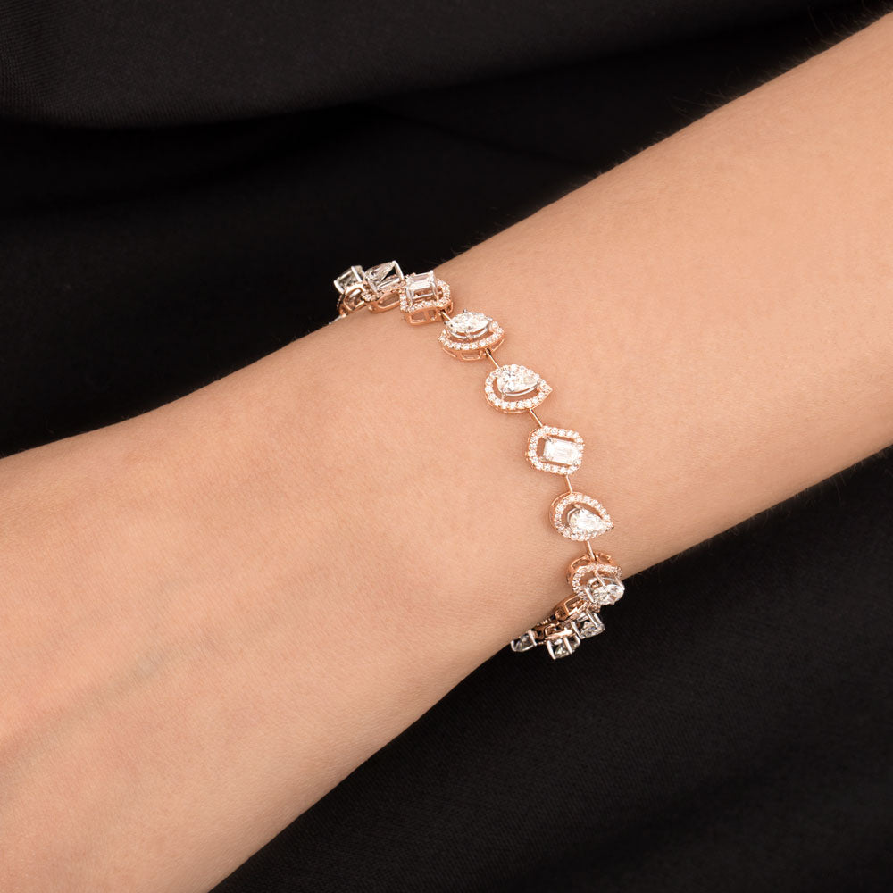 18K Two Tone Gold Diamond Bracelet - 4.709ct VVS-VS-IJ