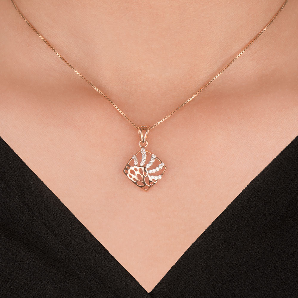 14K Two Tone Gold Diamond Pendant - 0.19ct VVS-VS-GH