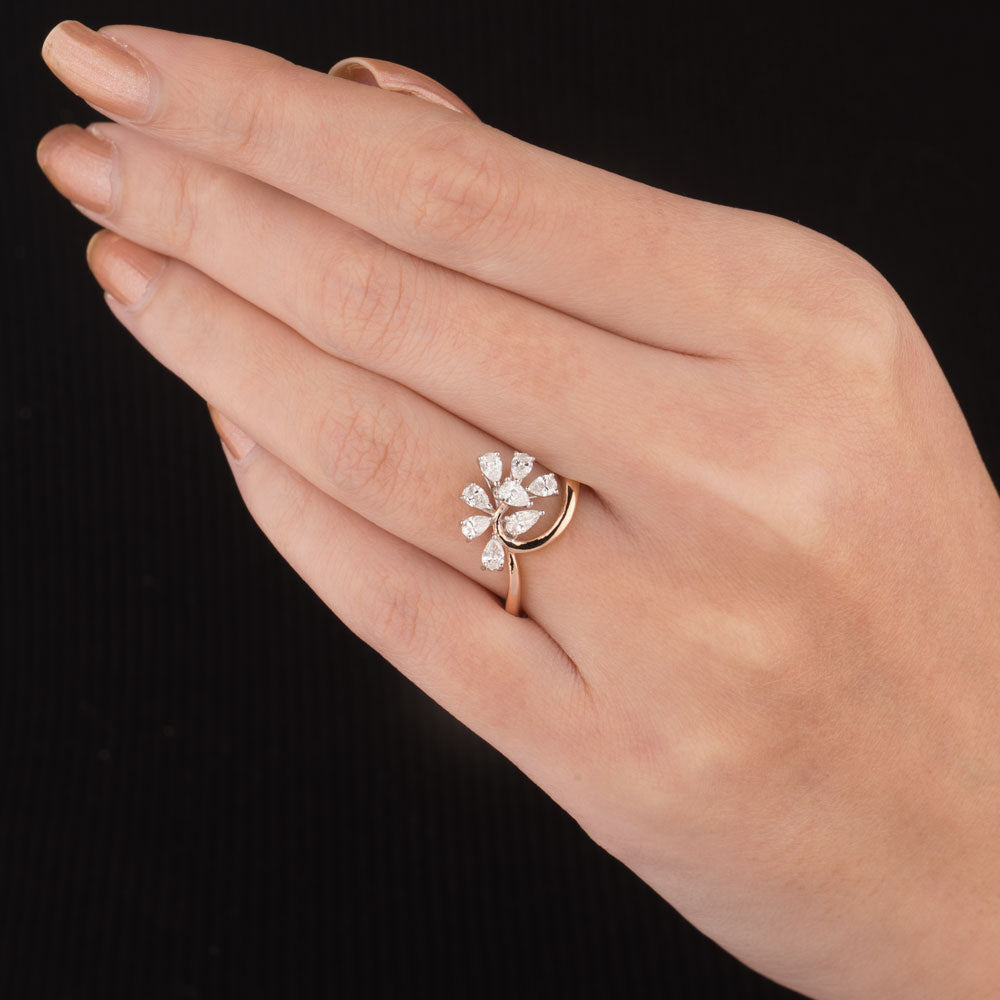 18K Two Tone Gold Diamond Ring - 0.56ct VVS-VS-EF