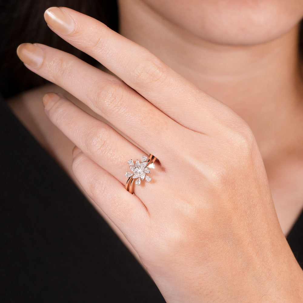 18K Two Tone Gold Diamond Ring - 0.54ct VVS-VS-EF
