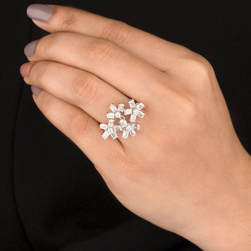 18K Two Tone Gold Diamond Ring - 1.95ct VVS-FG