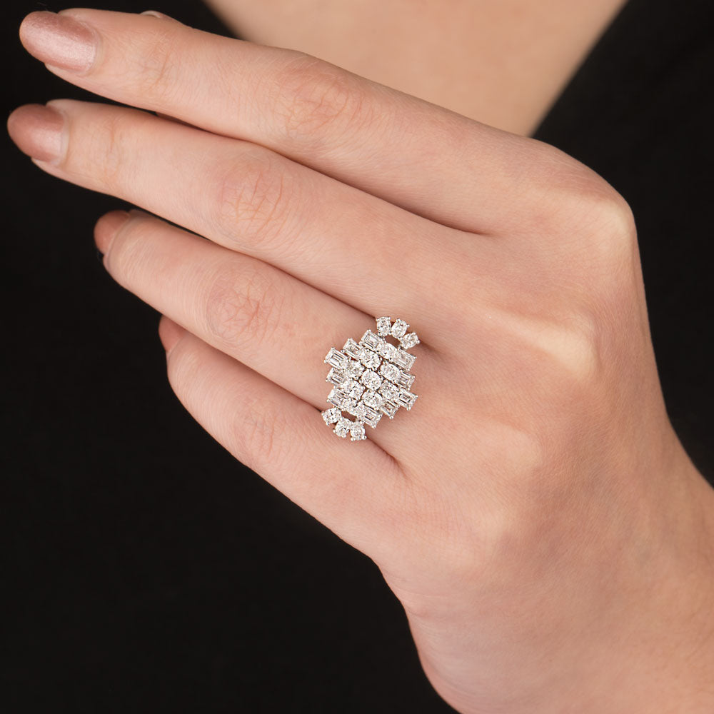 18K Two Tone Gold Diamond Ring - 1.92ct VVS-VS-EF