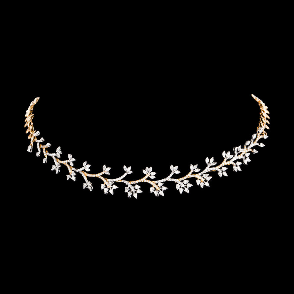 18K Two Tone Gold Diamond Necklace - 4.722ct VVS-EF