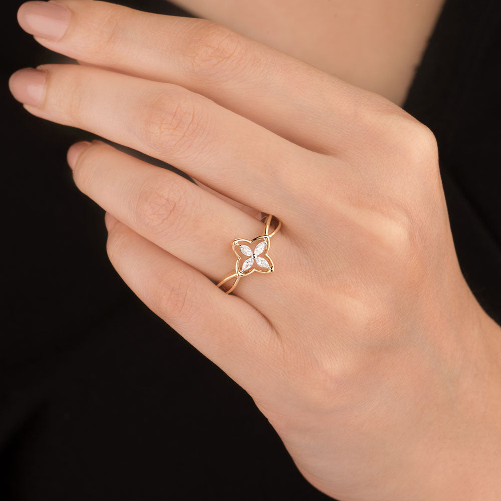 18K Two Tone Gold Diamond Ring - 0.145ct VVS-EF