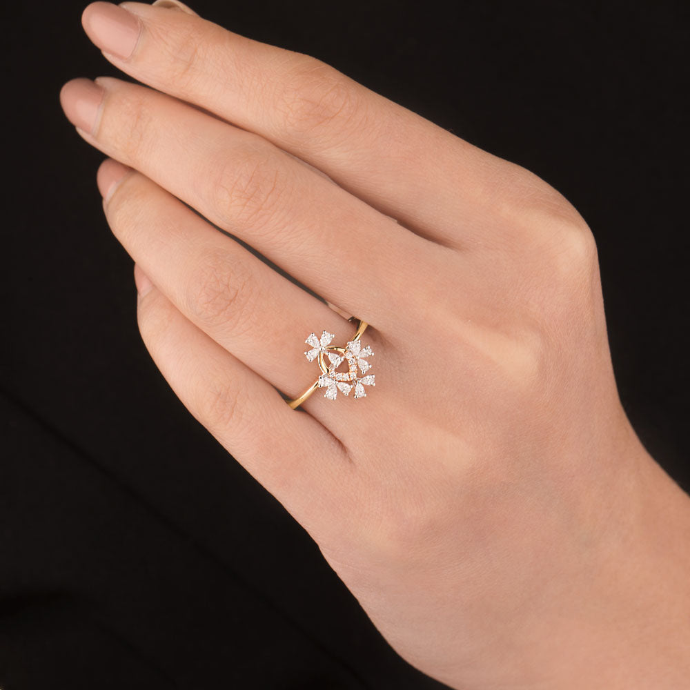 18K Two Tone Gold Diamond Ring - 0.294ct VVS-EF