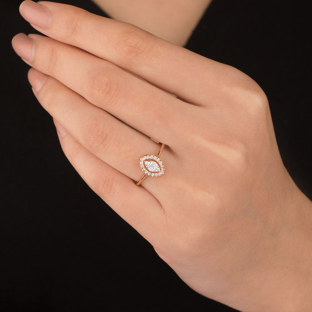 18K Two Tone Gold Diamond Ring - 0.186ct VVS-EF