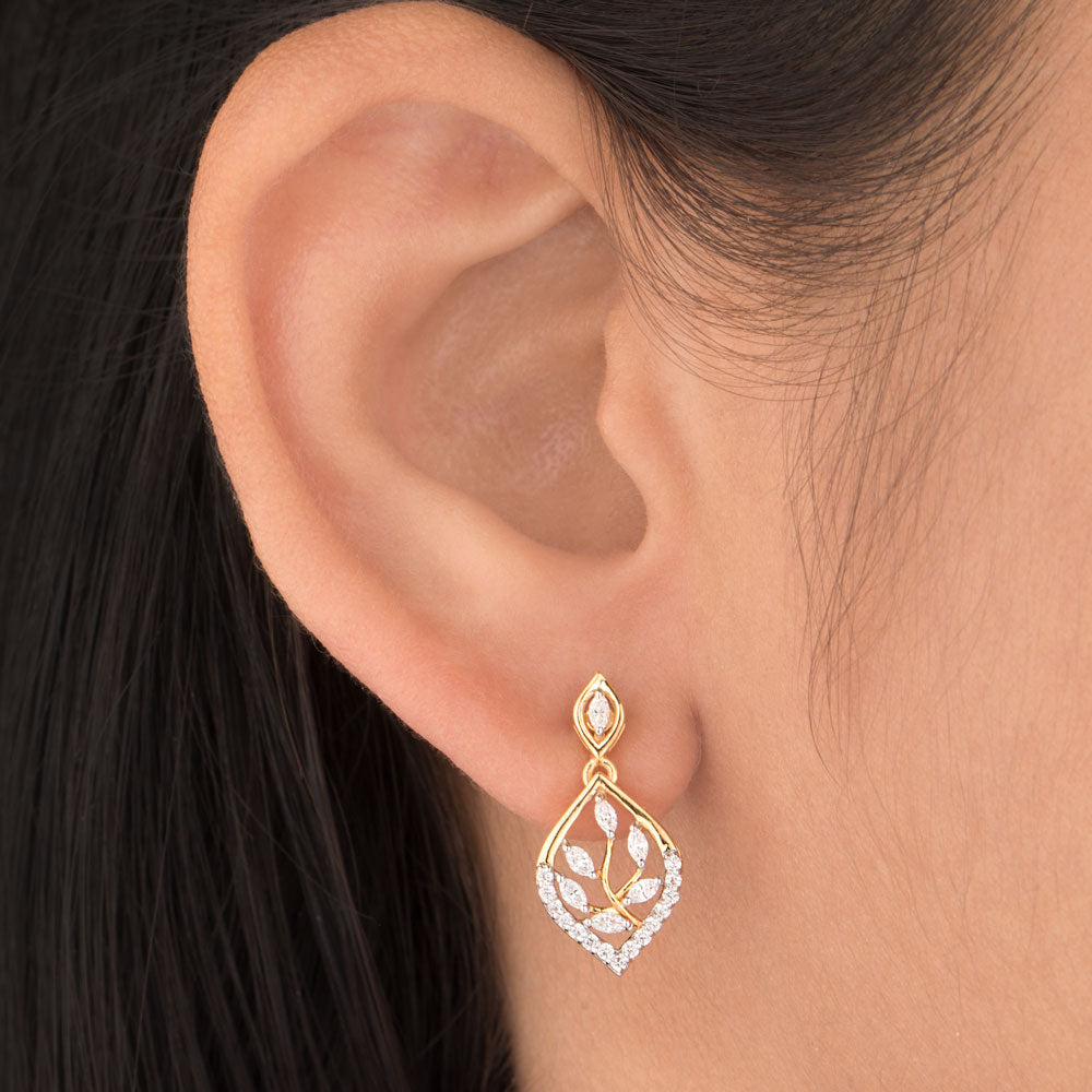 18K Two Tone Gold Diamond Earrings - 0.408ct VVS-VS-EF