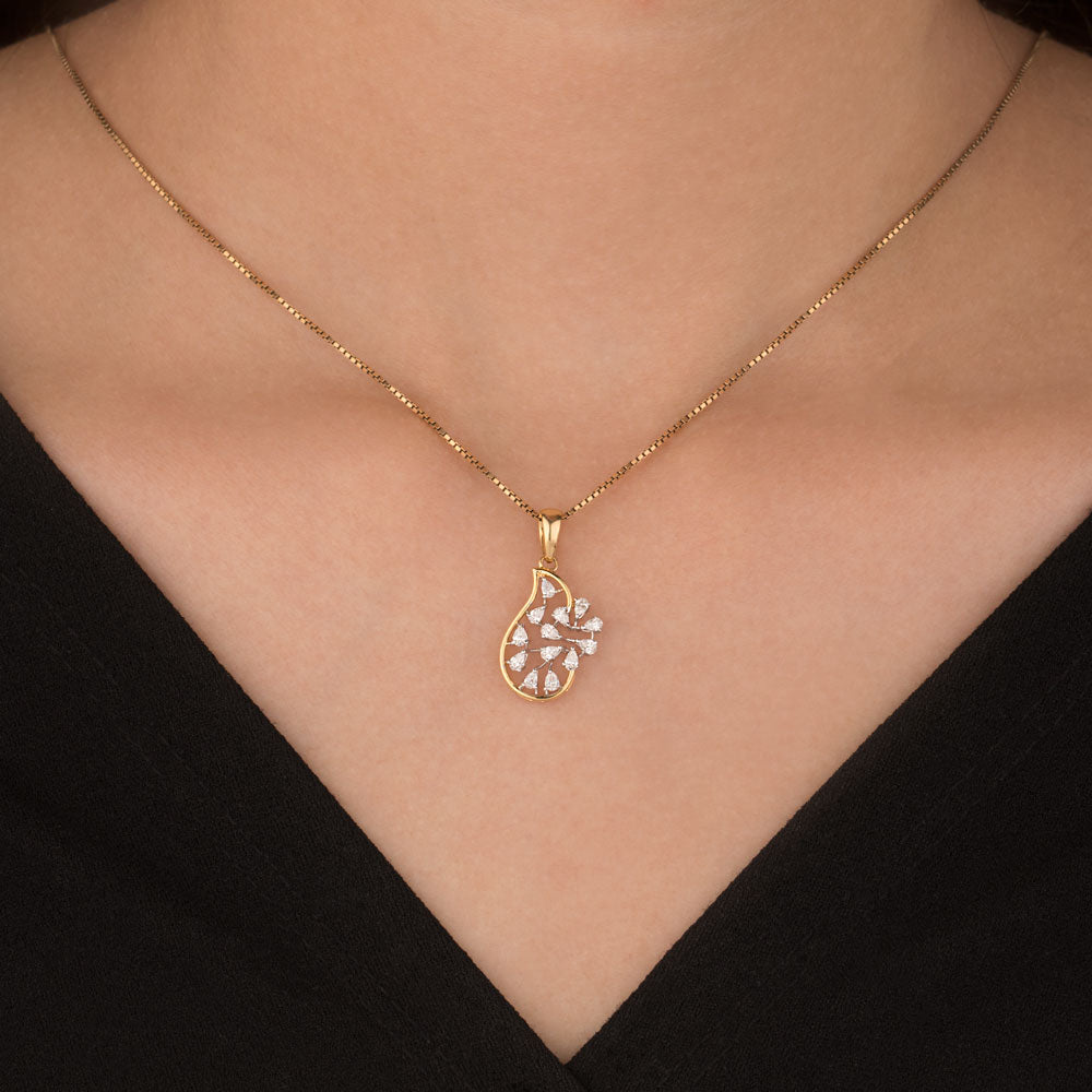 18K Two Tone Gold Diamond Pendant - 0.39ct VVS-EF