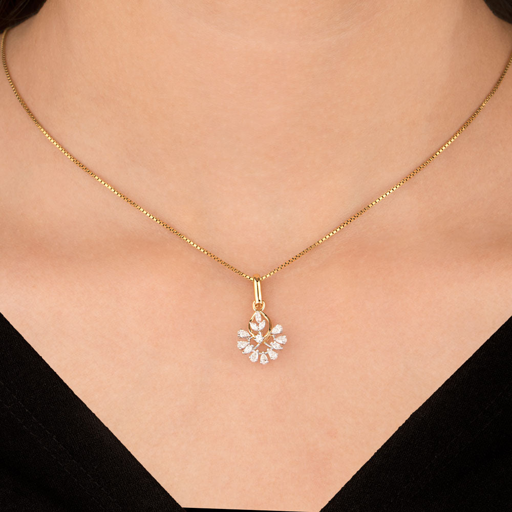 18K Two Tone Gold Diamond Pendant - 0.39ct VVS-EF