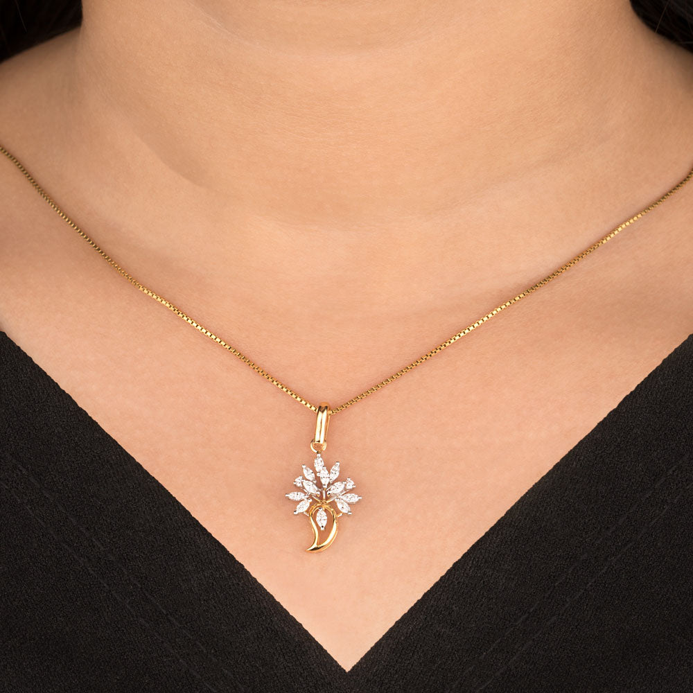 18K Two Tone Gold Diamond Pendant - 0.44ct VVS-EF