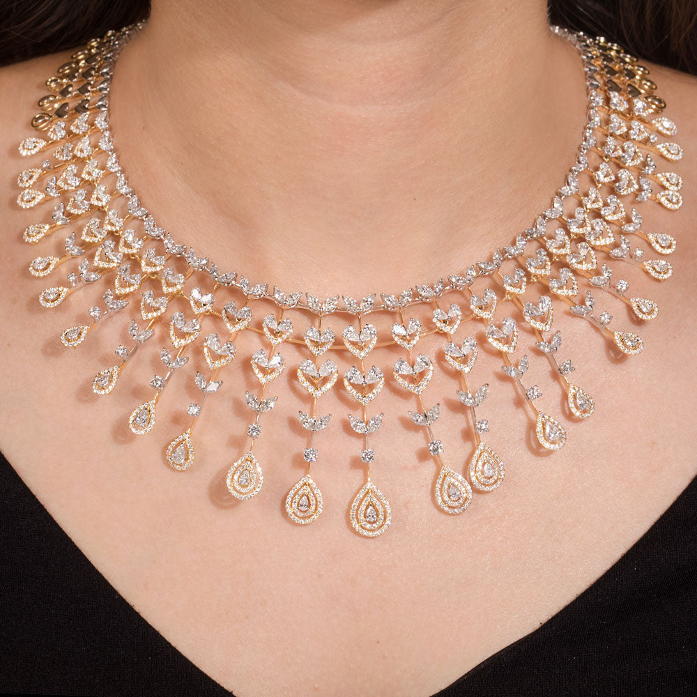 18K Two Tone Gold Diamond Necklace - 25.228ct VVS-VS-FG