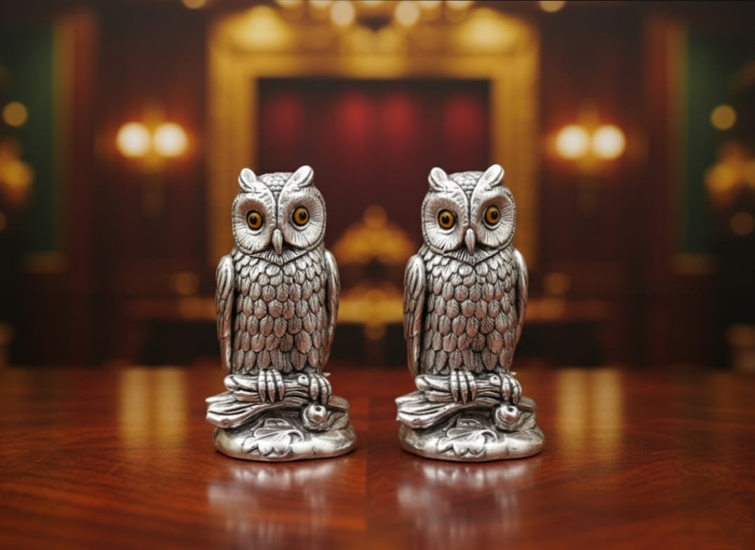 Silver owl