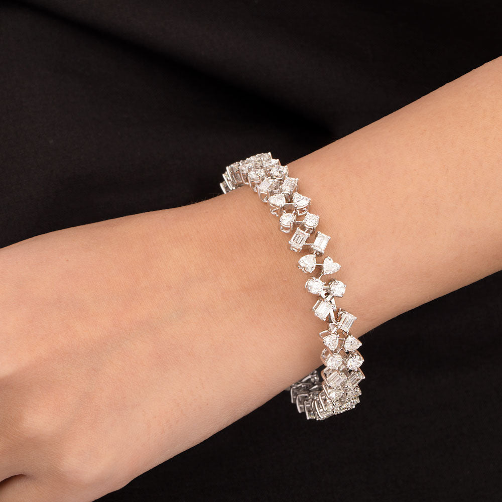18K White Gold Diamond Bangle - 18.407ct VVS-VS-GH