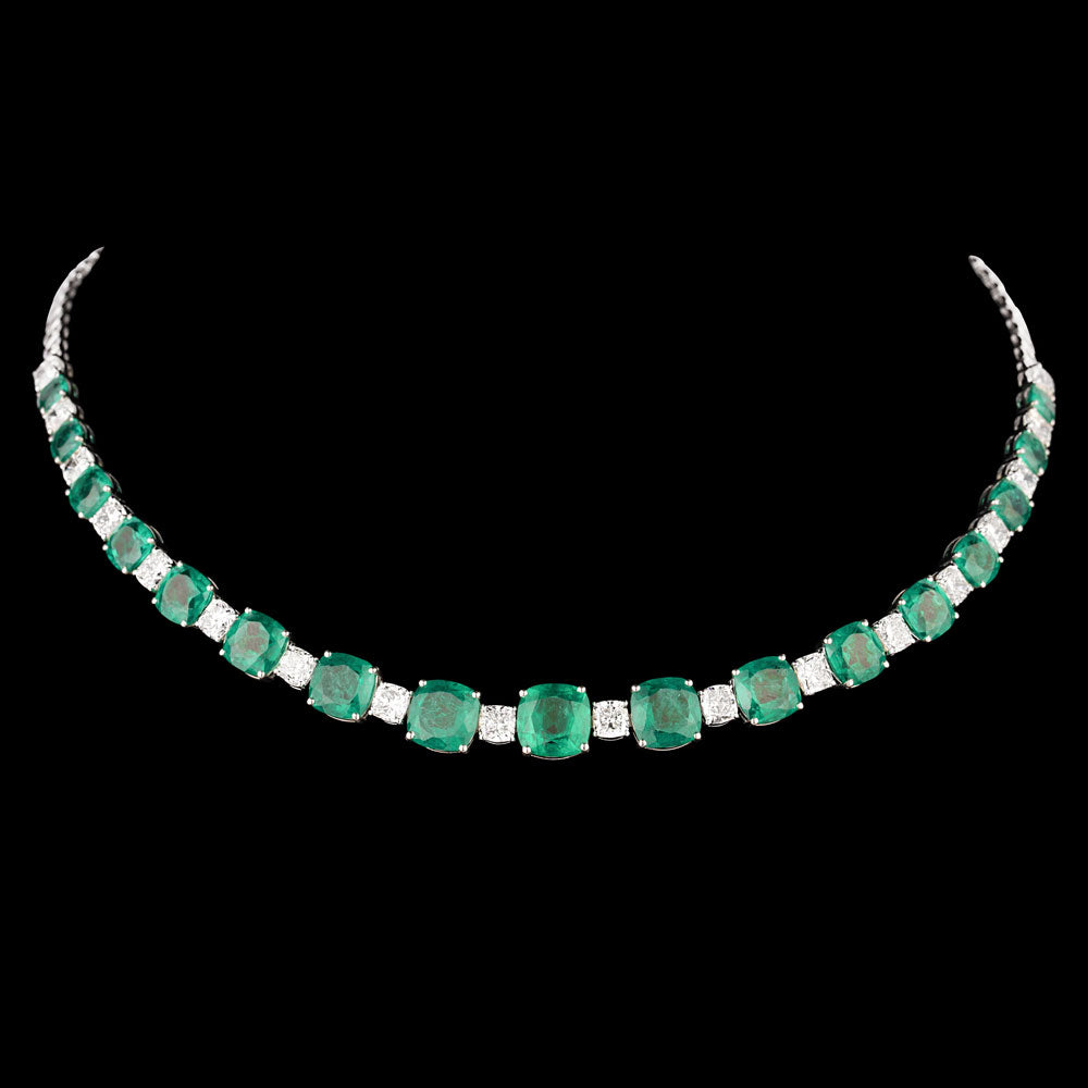 18K White Gold Diamond Necklace - 10.55ct VVS-VS-FG with Colour Stones