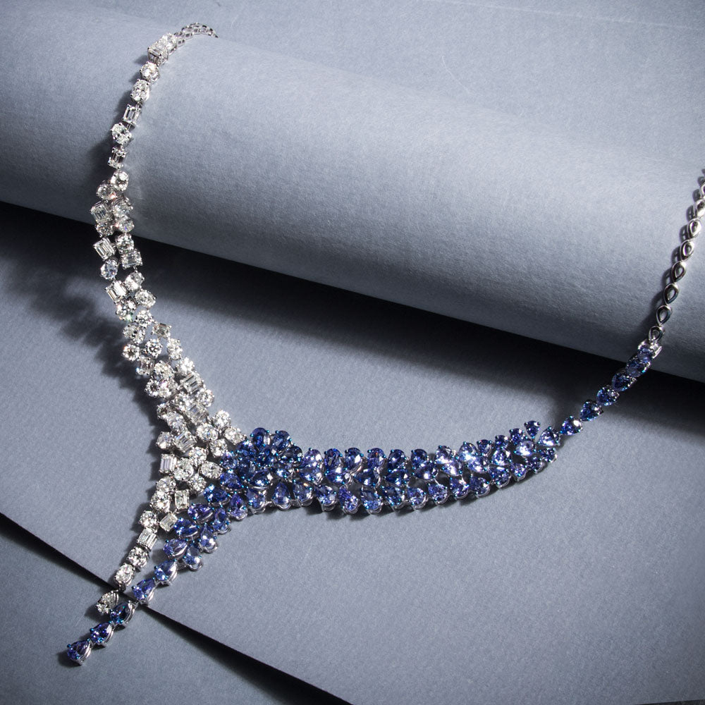 18K White Gold Diamond Necklace - 18.549ct VVS-VS-HI with Colour Stones