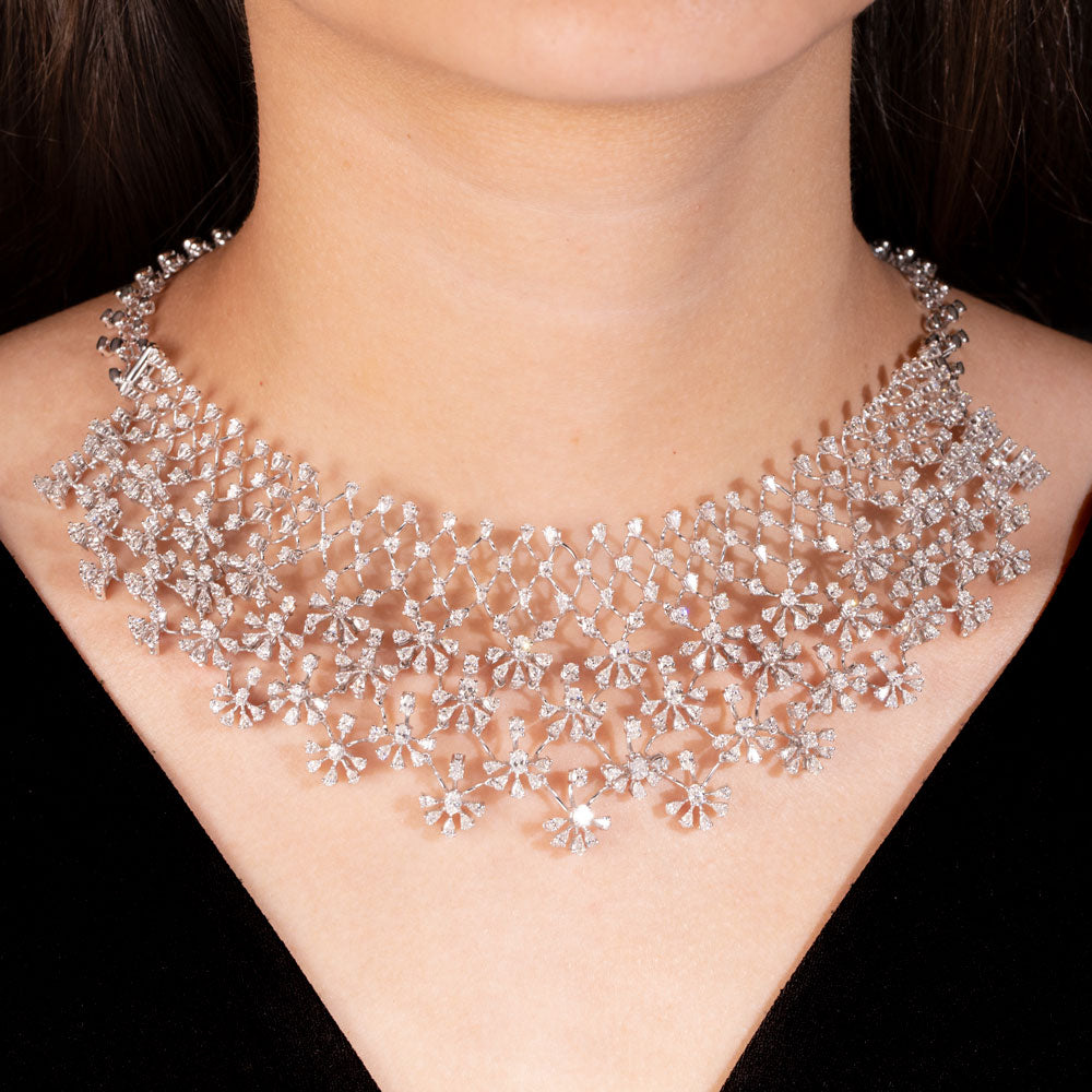 18K White Gold Diamond Necklace - 17.305ct VVS-FG