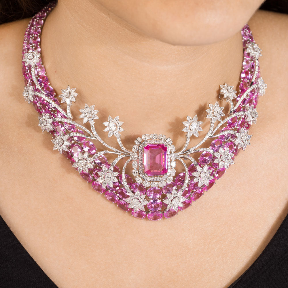 18K White Gold Diamond Necklace - 22.582ct VVS-FG with Colour Stones
