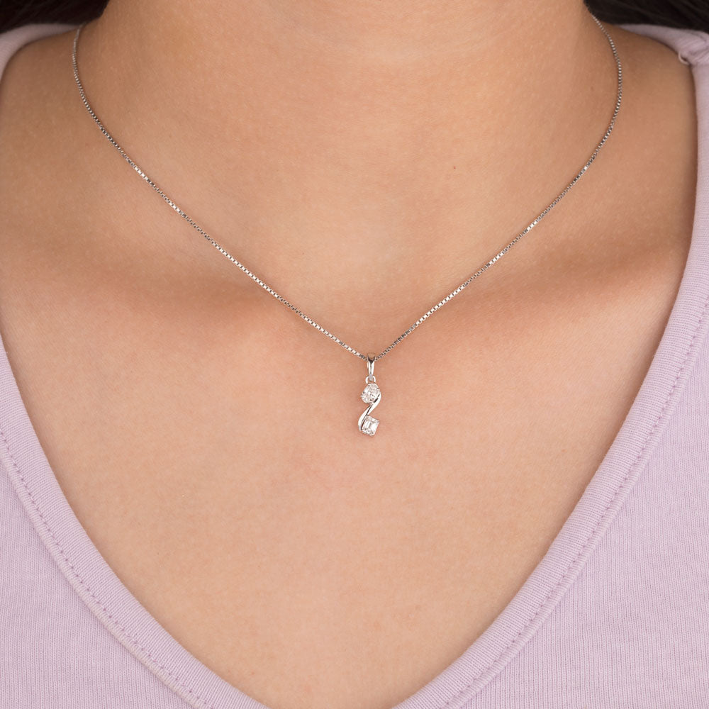 18K White Gold Diamond Pendant - 0.254ct VS-EF