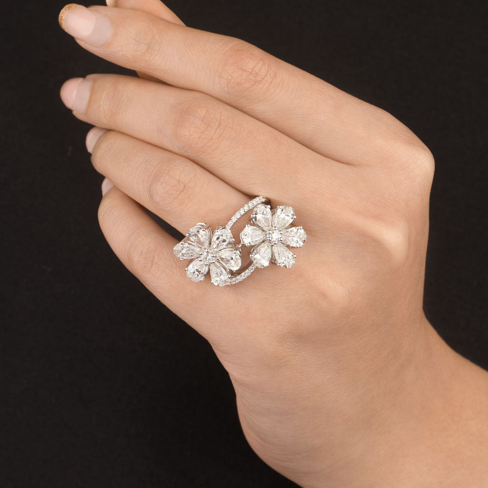 18K White Gold Diamond Ring - 6.069ct VVS-VS-GH