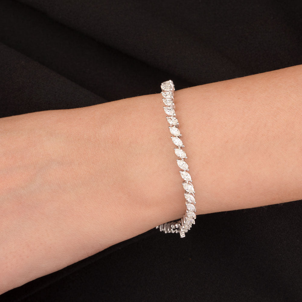 18K White Gold Diamond Bracelet - 7.24ct VVS-VS-IJ
