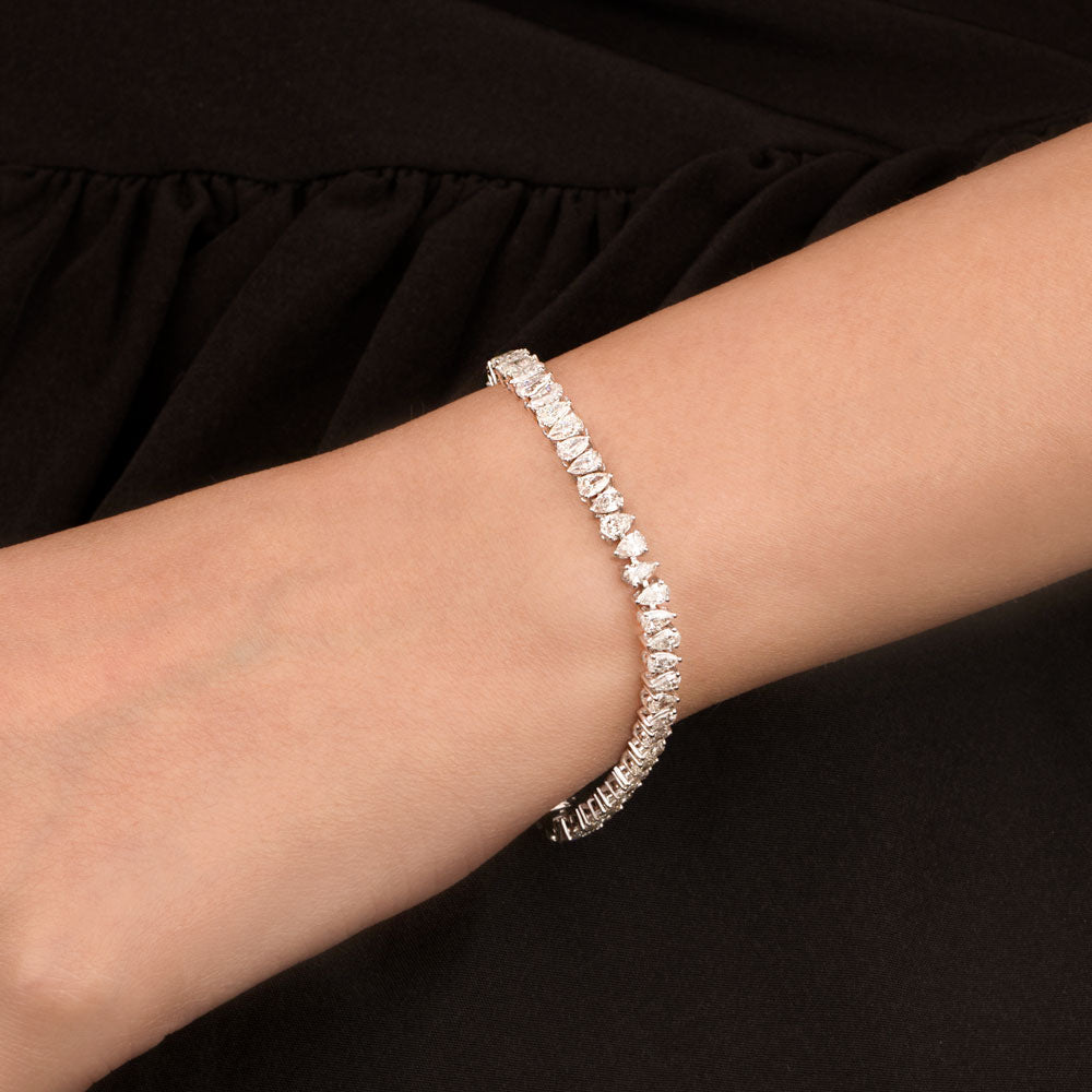 18K White Gold Diamond Bracelet - 5.72ct VVS-VS-IJ