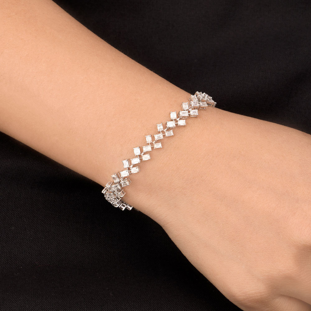 18K White Gold Diamond Bracelet - 6.09ct VVS-FG