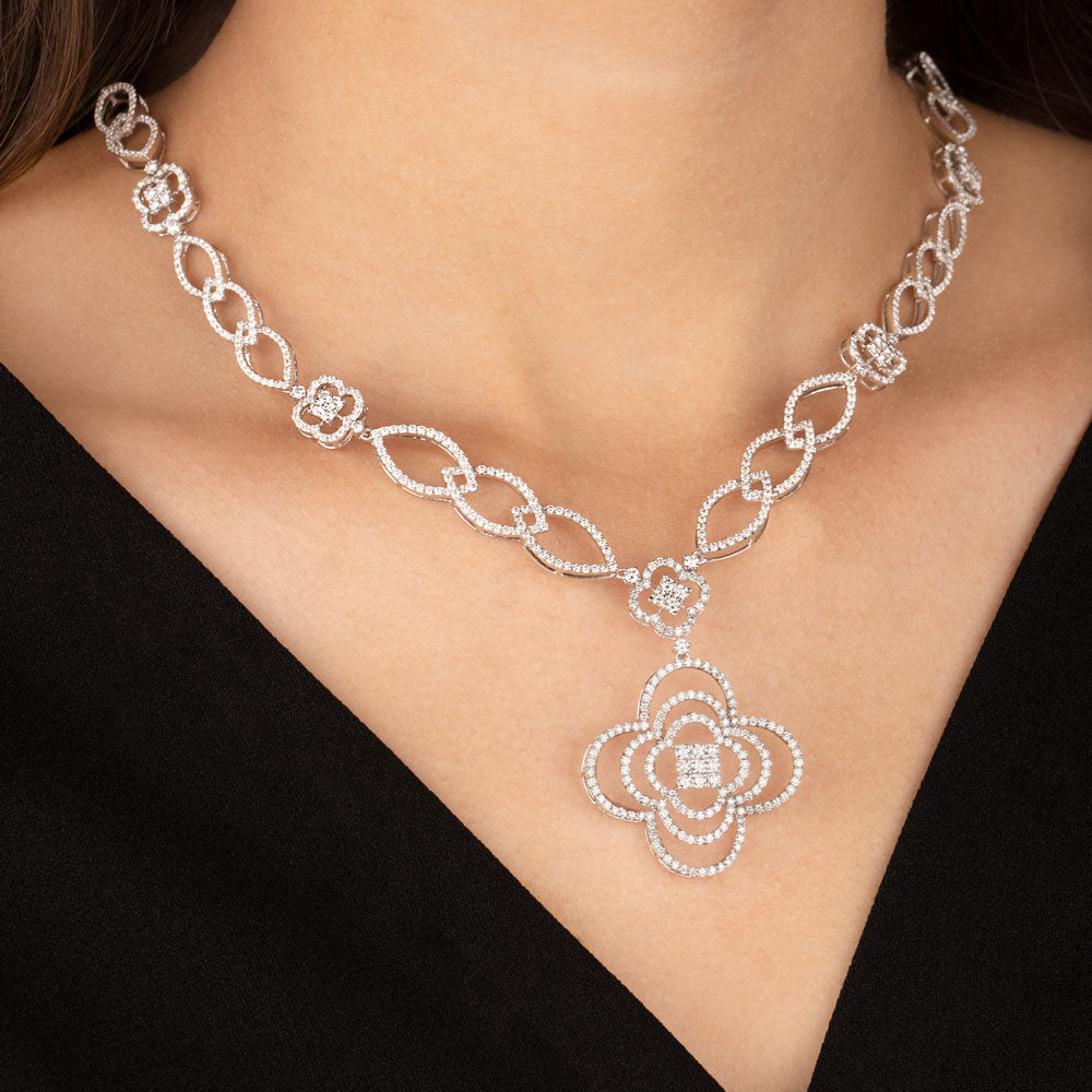 18K White Gold Diamond Necklace - 5.53ct VVS-VS-HI