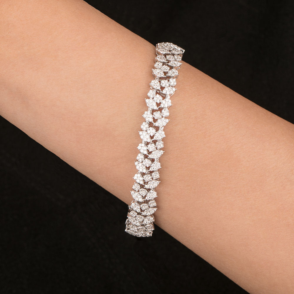 18K White Gold Diamond Bracelet - 4.08ct VVS-VS-GH