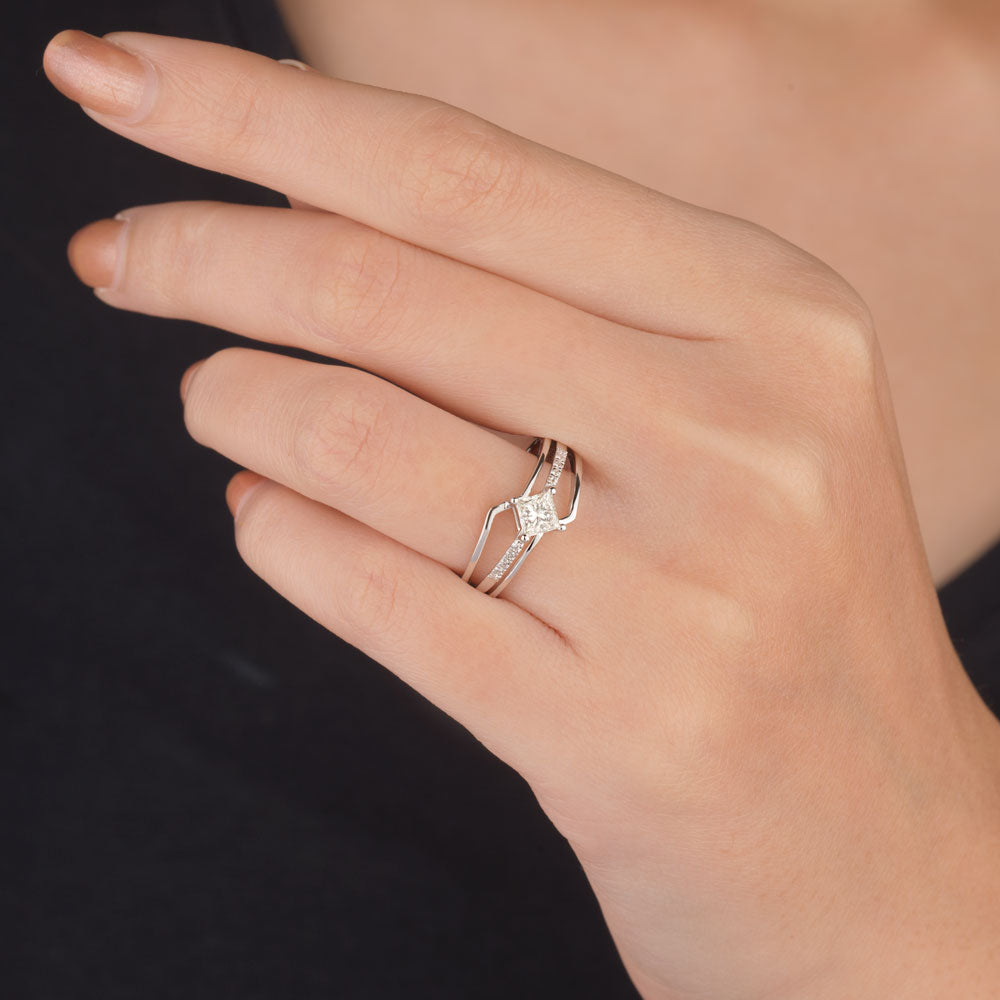 18K White Gold Diamond Ring - 0.448ct VVS-VS-IJ