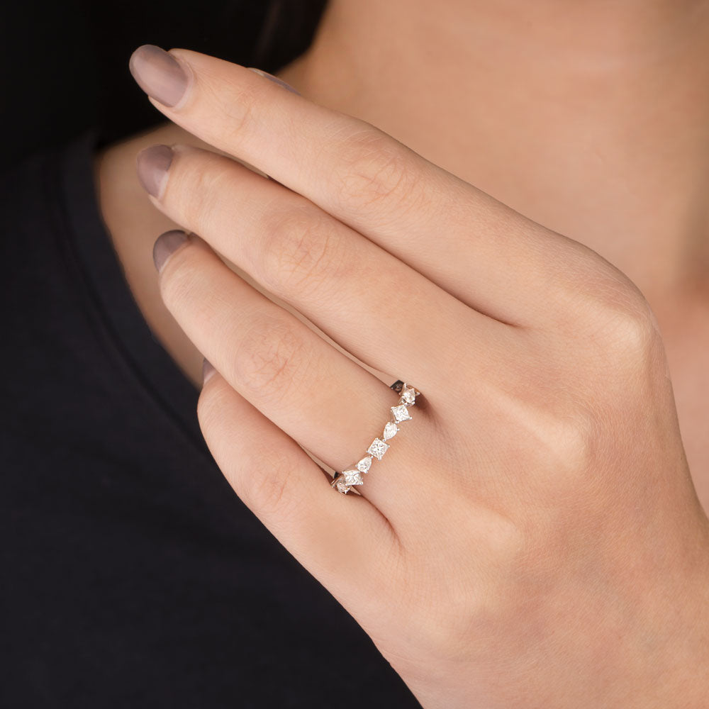 18K White Gold Diamond Ring - 0.625ct VVS-VS-GH