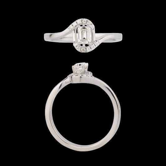 18K White Gold Diamond Ring - 0.369ct VVS-IJ