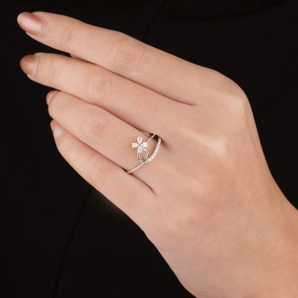 18K White Gold Diamond Ring - 0.2ct VS-SI-GH