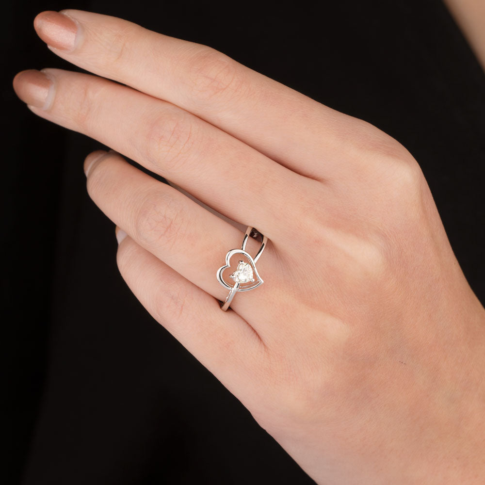 18K White Gold Diamond Ring - 0.302ct VS-JK
